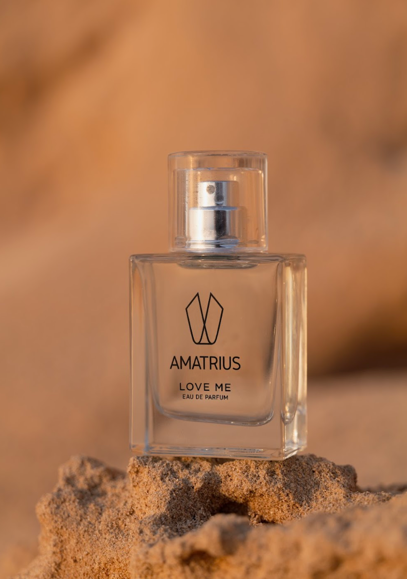 AMATRIUS LOVE ME – eau de parfum with Impact Scent, emotional fragrance, scent and mood
